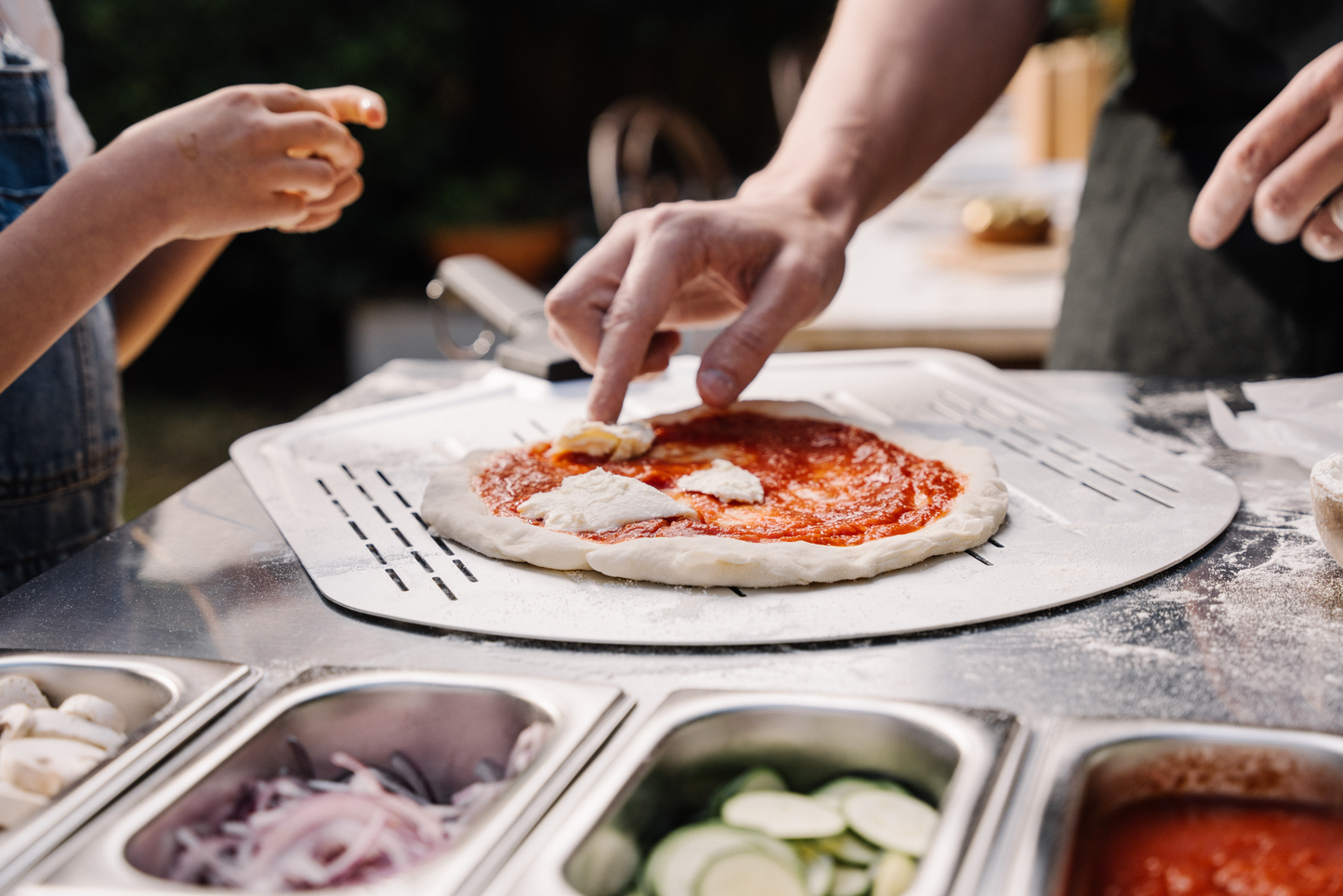 Aluminum Perforated Pizza Peel