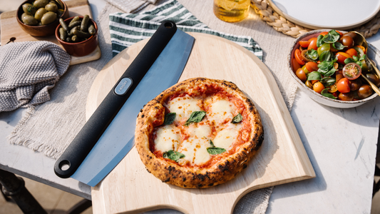 Everdure Margherita Pizza Recipe