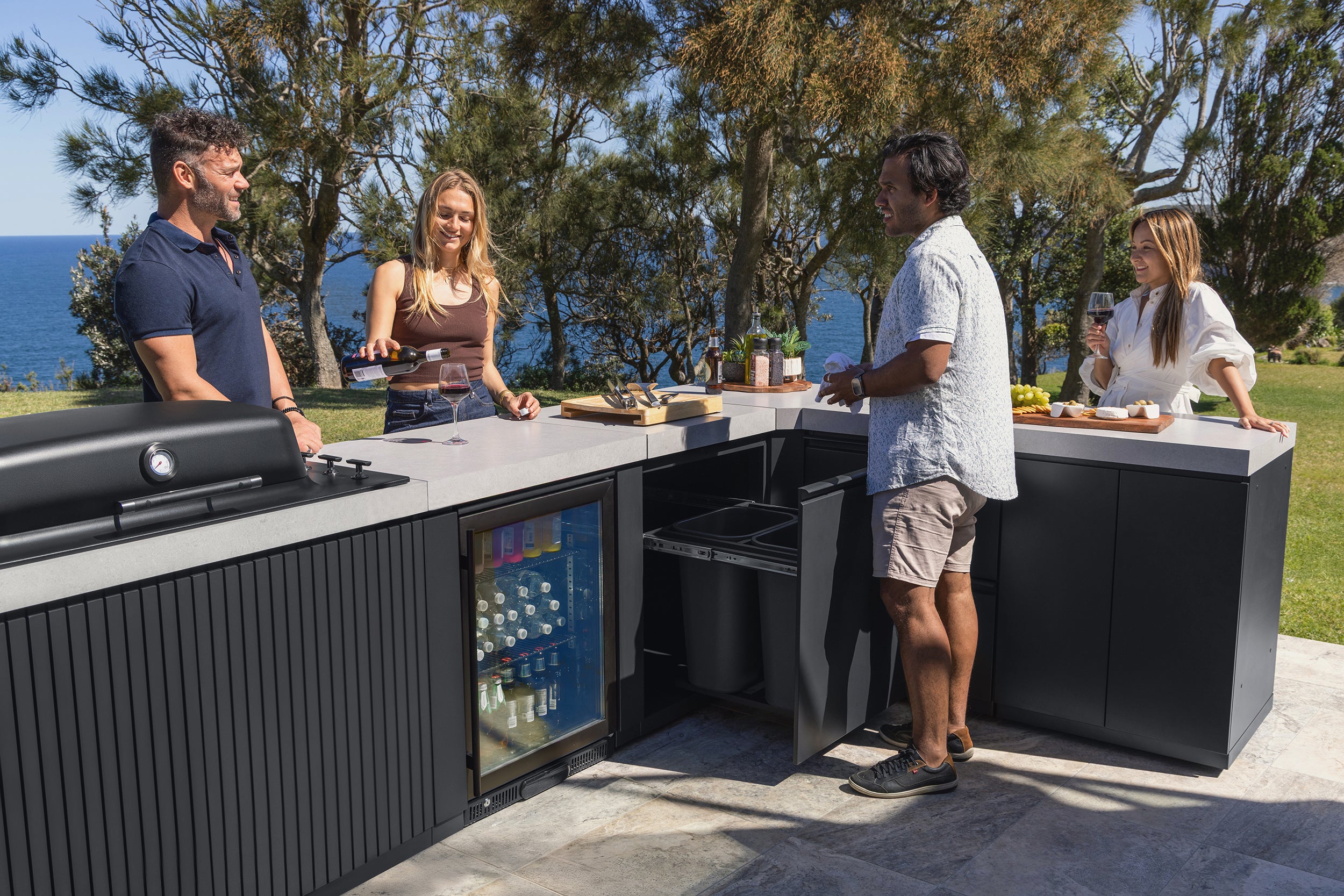 Seabreeze Beverage Cooler Module | Everdure